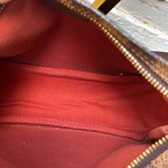 LOUIS VUITTON LV Ebene Trousse.EUC with extra unbranded chain,COA and dustbag. - Picture 9 of 14